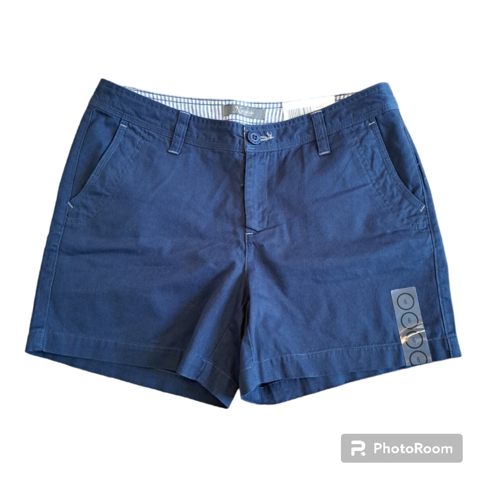 Natural Reflections Shorts Size 6